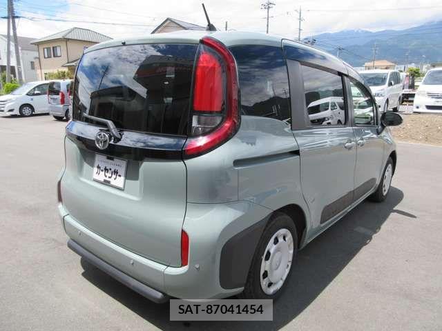 Toyota SIENTA 2022-11 7879409-4