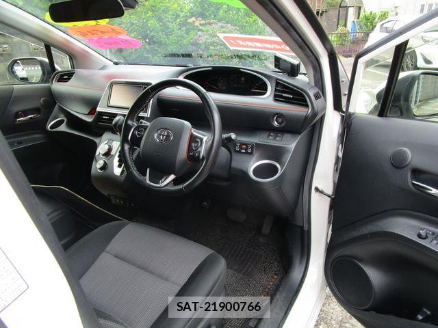 Toyota SIENTA 2018-12 7879421-8