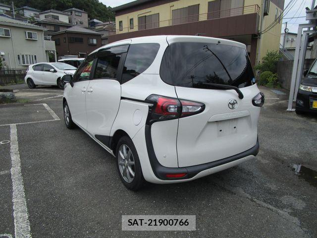 Toyota SIENTA 2018-12 7879421-4