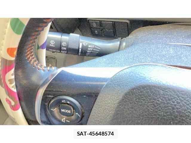 Toyota SIENTA 2017-11 7879419-14