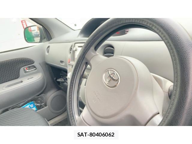 Toyota SIENTA 2009-07 7879439-10