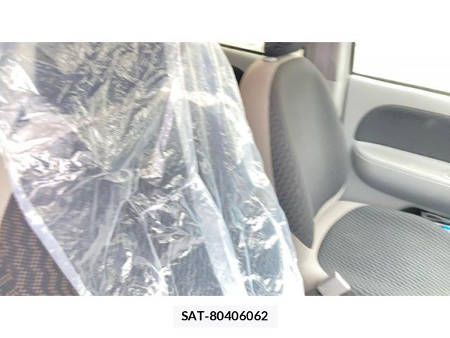 Toyota SIENTA 2009-07 7879439-11
