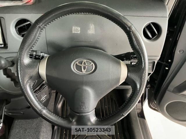 Toyota SIENTA 2011-09 7879438-7