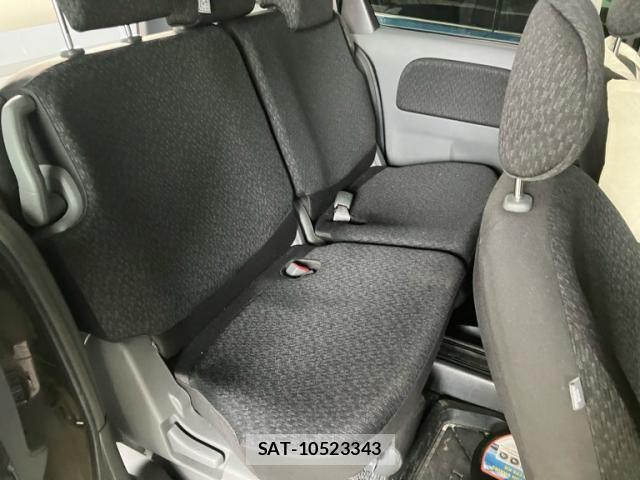 Toyota SIENTA 2011-09 7879438-12