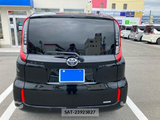 Toyota SIENTA 2023-01 7879406-3