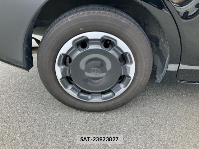 Toyota SIENTA 2023-01 7879406-7