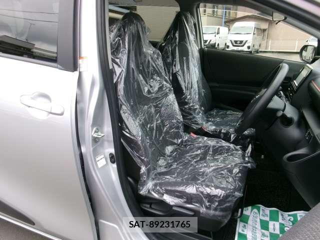 Toyota SIENTA 2022-03 7903386-10