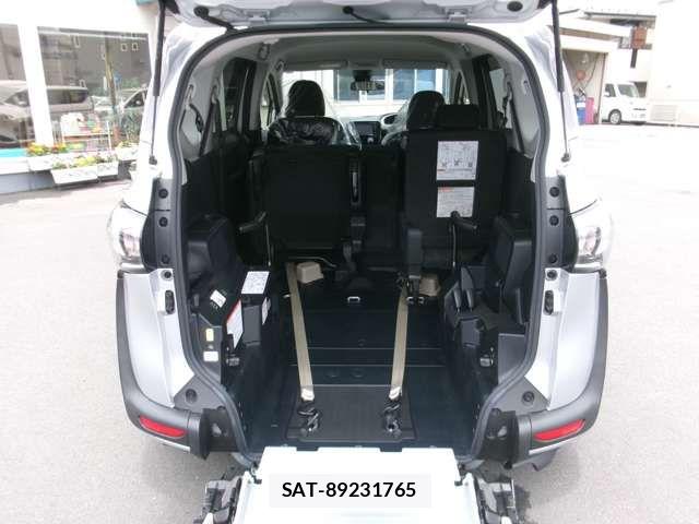 Toyota SIENTA 2022-03 7903386-8
