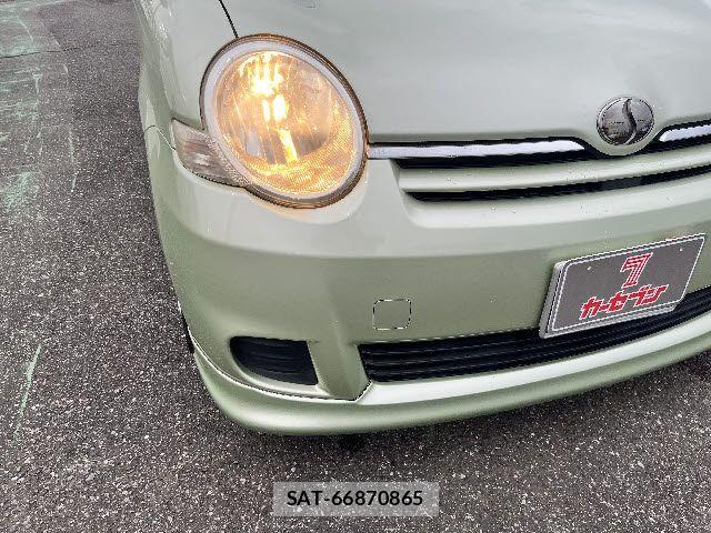 Toyota SIENTA 2009-11 7903393-23