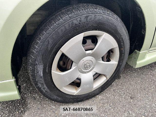 Toyota SIENTA 2009-11 7903393-26