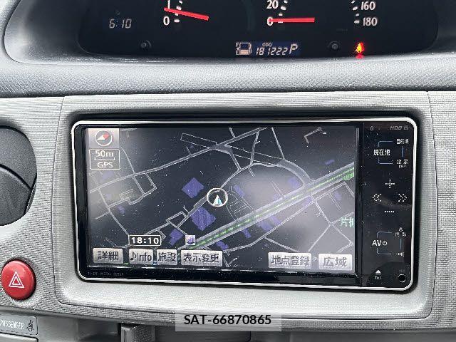 Toyota SIENTA 2009-11 7903393-4