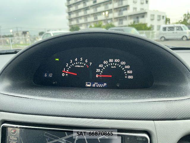 Toyota SIENTA 2009-11 7903393-7