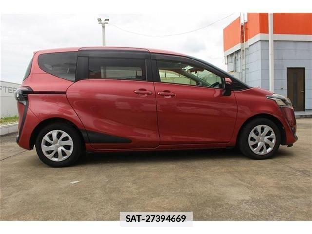 Toyota SIENTA 2016-03 7903388-13