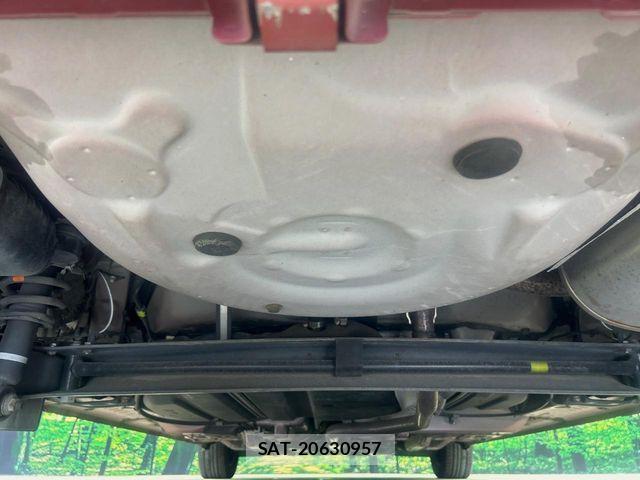 Toyota SIENTA 2016-07 7903385-19