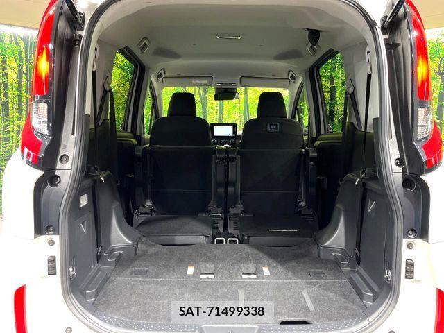 Toyota SIENTA 2023-12 7903381-10