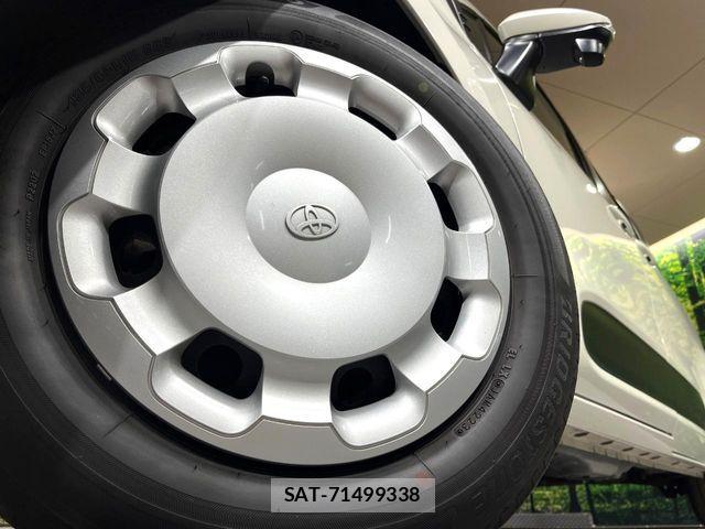 Toyota SIENTA 2023-12 7903381-13