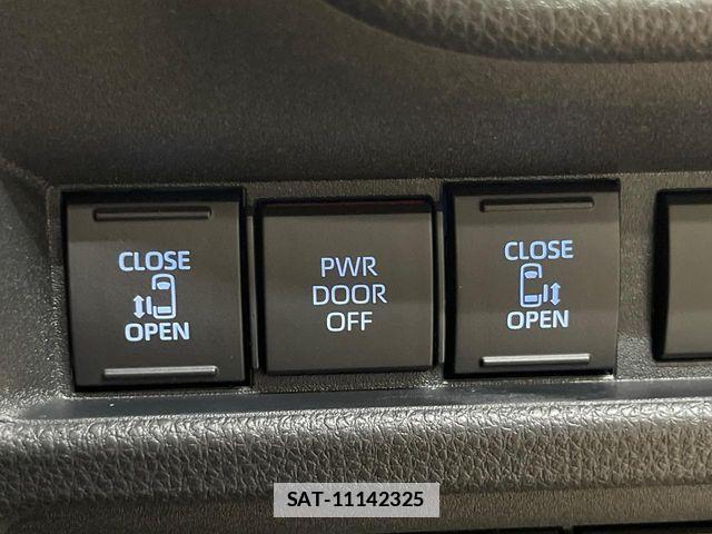 Toyota SIENTA 2025-03 7903379-5