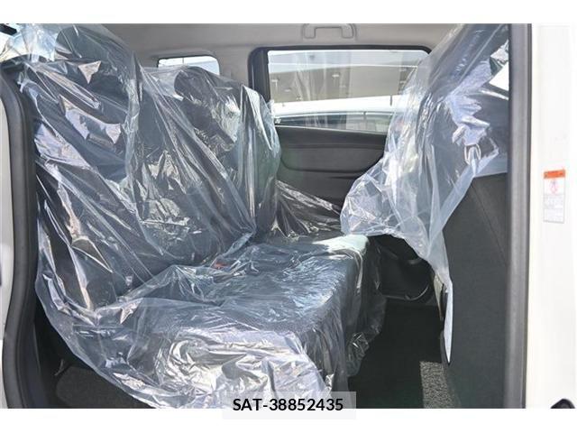 Toyota SIENTA 2016-03 7903390-14