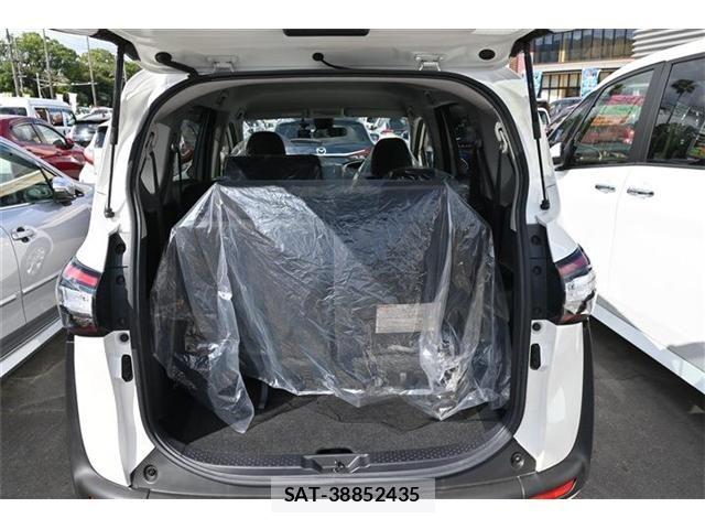 Toyota SIENTA 2016-03 7903390-17