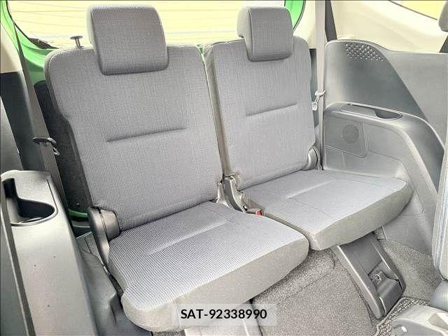 Toyota SIENTA 2015-07 7903391-11