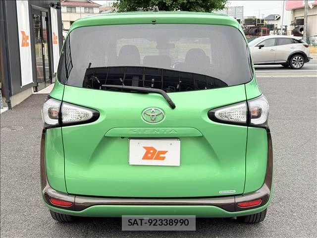 Toyota SIENTA 2015-07 7903391-22