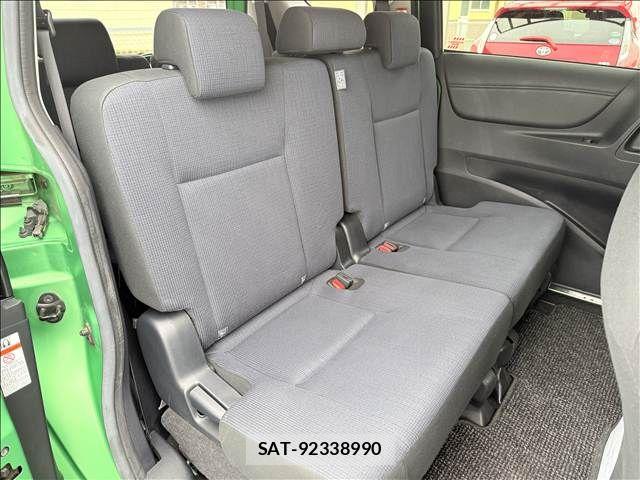 Toyota SIENTA 2015-07 7903391-25