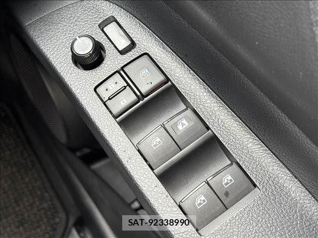 Toyota SIENTA 2015-07 7903391-28