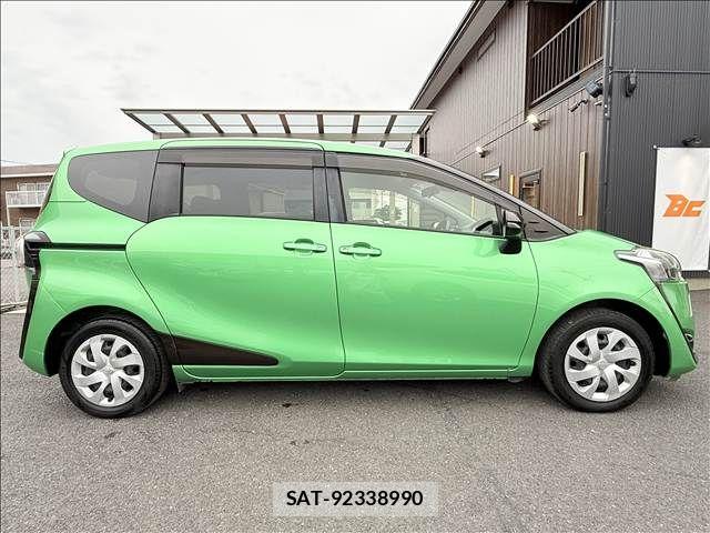 Toyota SIENTA 2015-07 7903391-6