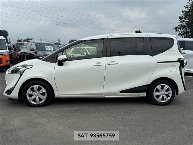 Toyota SIENTA 2019-08 7903387-10