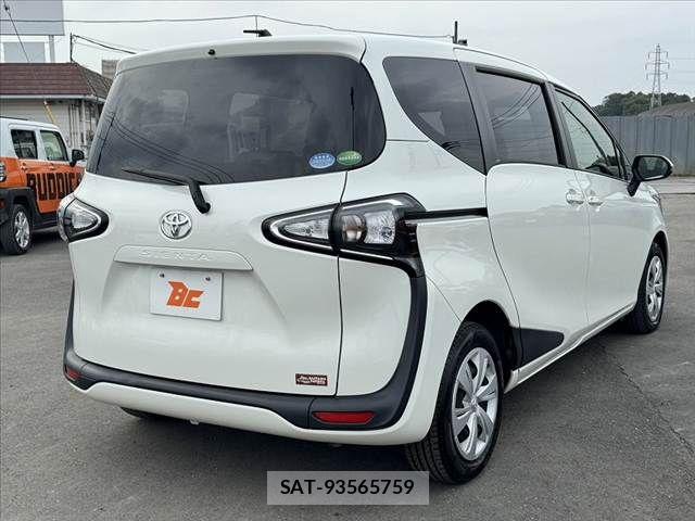 Toyota SIENTA 2019-08 7903387-14