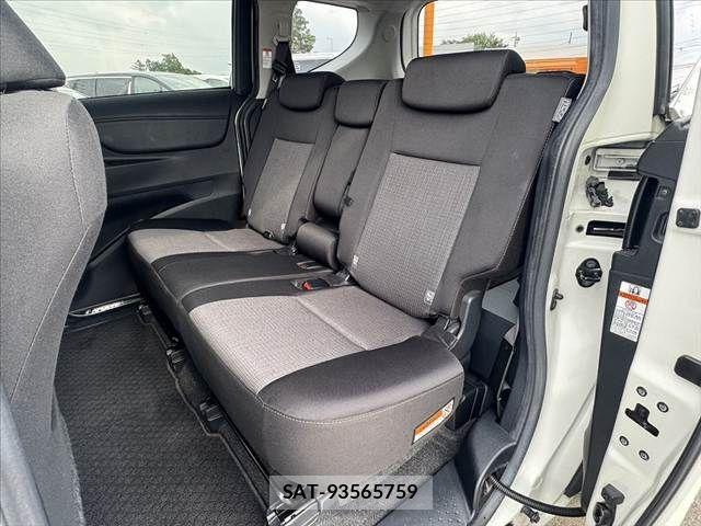 Toyota SIENTA 2019-08 7903387-17