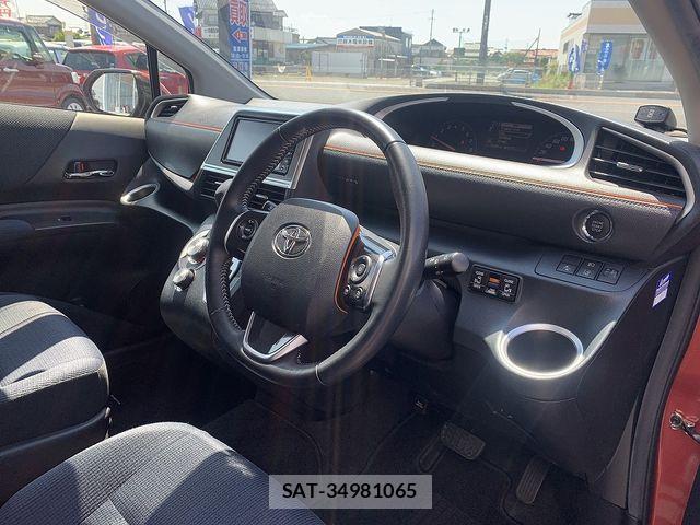 Toyota SIENTA 2017-10 7903389-16