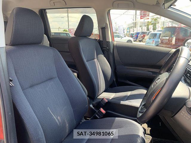 Toyota SIENTA 2017-10 7903389-17