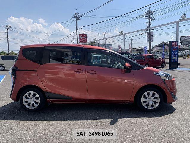 Toyota SIENTA 2017-10 7903389-21