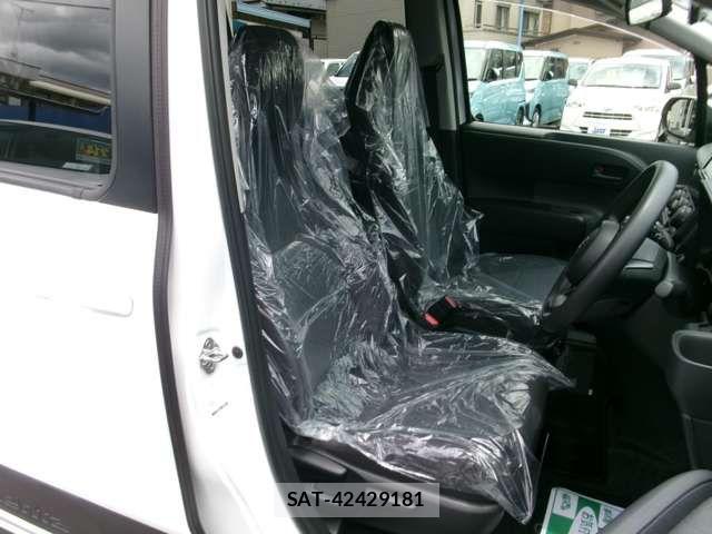 Toyota SIENTA 2024-10 7903380-11