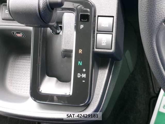 Toyota SIENTA 2024-10 7903380-18