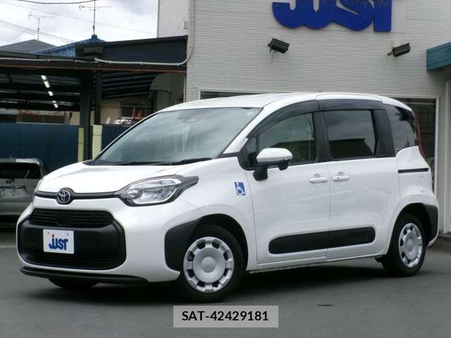 Toyota SIENTA 2024-10 7903380-1