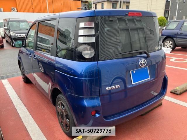 Toyota SIENTA 2007-12 7903392-1