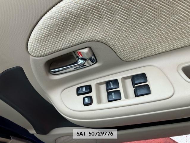 Toyota SIENTA 2007-12 7903392-6