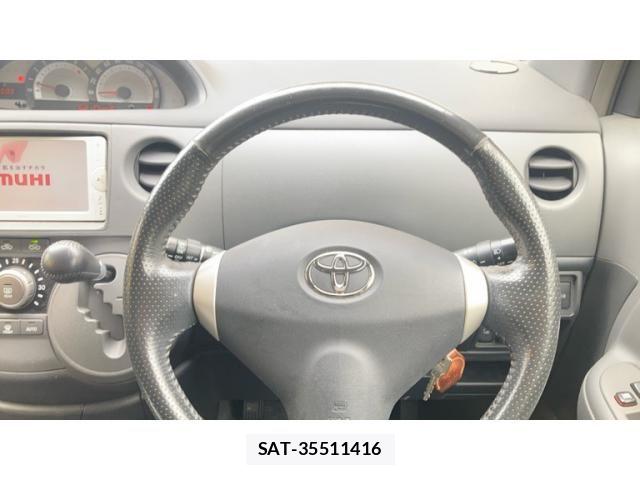 Toyota SIENTA 2012-07 7963769-13
