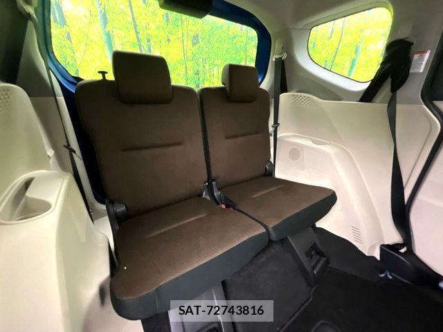 Toyota SIENTA 2016-07 7963761-9