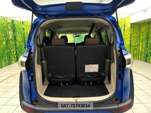 Toyota SIENTA 2016-07 7963761-10