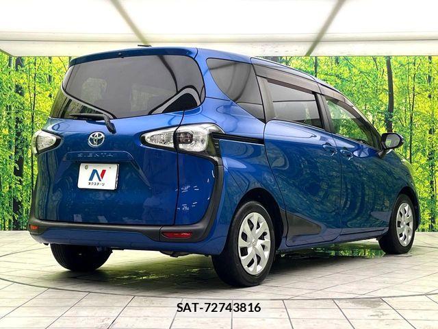 Toyota SIENTA 2016-07 7963761-17