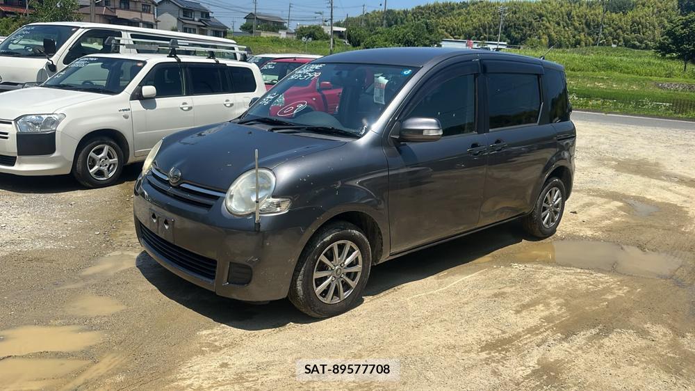 Toyota SIENTA 2010-01 7633715-0