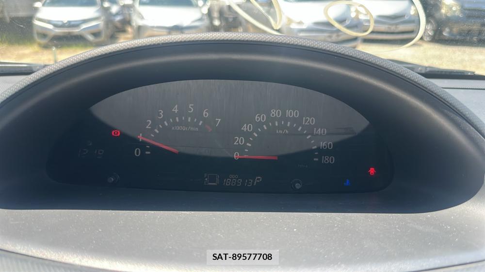 Toyota SIENTA 2010-01 7633715-14