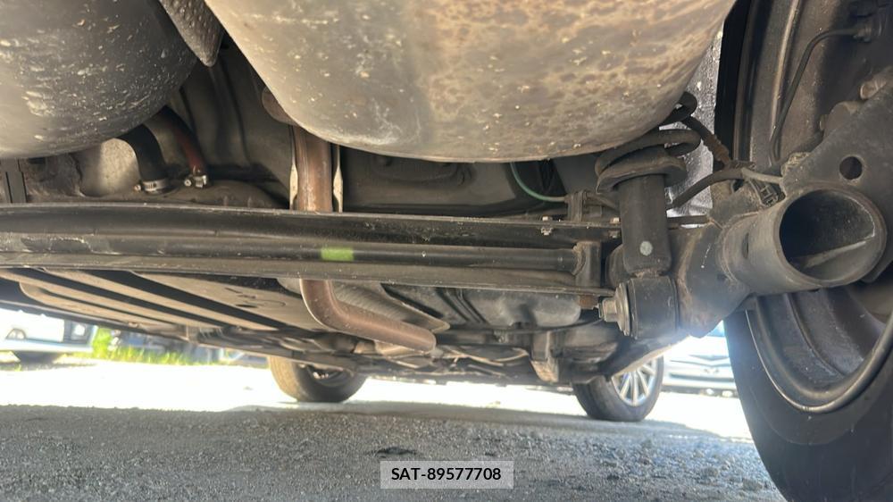 Toyota SIENTA 2010-01 7633715-33