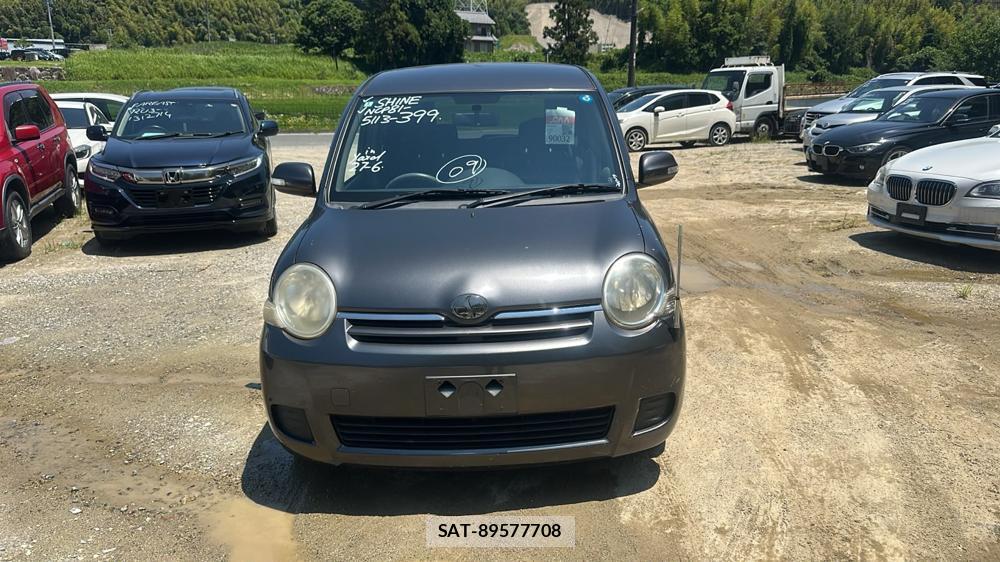 Toyota SIENTA 2010-01 7633715-7