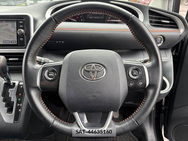Toyota SIENTA 2017-09 7963756-12