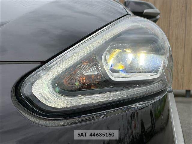 Toyota SIENTA 2017-09 7963756-13