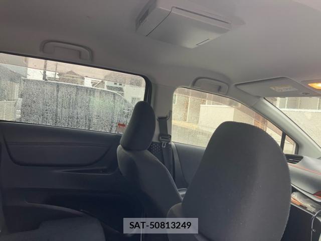 Toyota SIENTA 2016-03 7963768-11